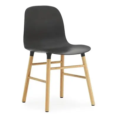 Výprodej Normann Copenhagen designové židle Form Chair Wood (černý sedák, podnož dub)