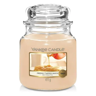 Yankee Candle vonná svíčka Classic ve skle střední Freshly Tapped Maple 411 g