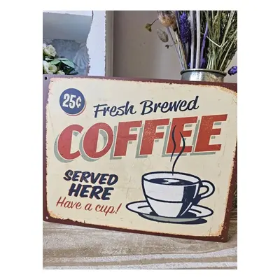 Žlutá antik nástěnná kovová cedule Fresh Coffee - 25*20cm