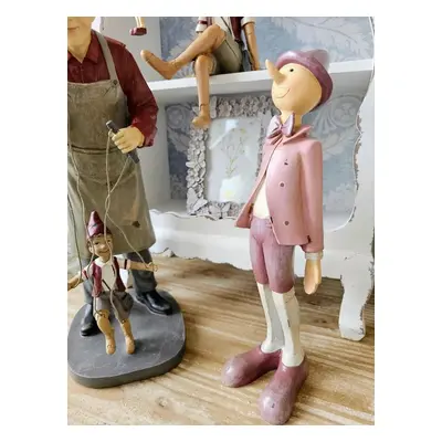 Dekorace stojící Pinocchio v růžovo-fialovém obleku - 9*8*30 cm