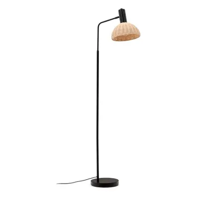 Stojací lampa s ratanovým stínidlem v černo-přírodní barvě (výška 157 cm) Damila – Kave Home