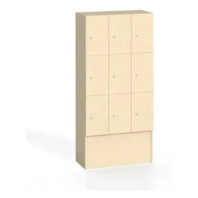 Dřevěná odkládací skříňka s úložnými boxy, 9 boxů, 1700 x 900 x 420 mm, cylindrický zámek, bříza