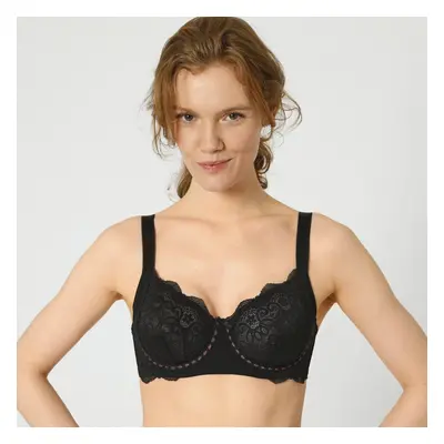 Zmenšující podprsenka z krajky a mikrovlákna Ambato Confidence Lingerie®, s kosticemi