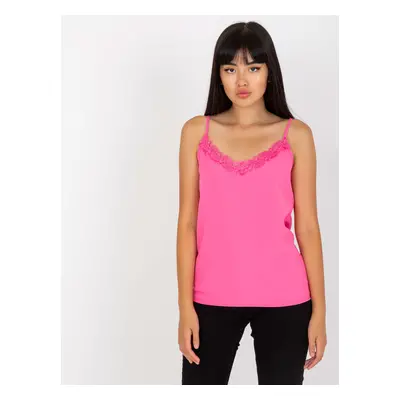 Růžový top s krajkou LK-TP-507650-3.04P-pink