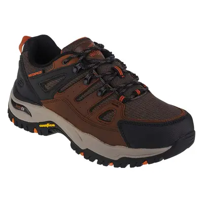 Hnědá pánská turistická obuv Skechers Arch Fit Dawson-Argosa 204630-CDB