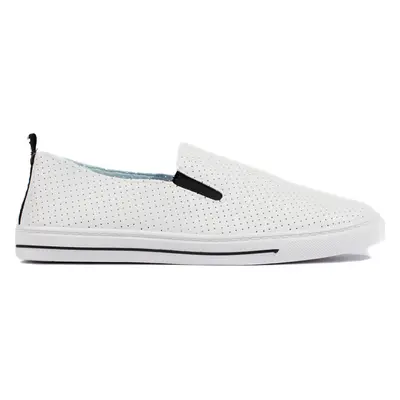 Bílé děrované slip-on B625ALL.W