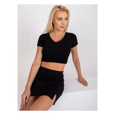 ČERNÝ CROP TOP EDITTA S KRÁTKÝM RUKÁVEM RV-TS-7681.18-BLACK