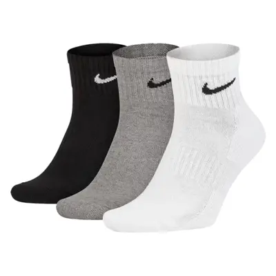 SADA TŘÍ KOTNÍKOVÝCH PONOŽEK NIKE EVERYDAY CUSH ANKLE 3-PACK SOCKS SX7667-964