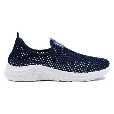 DÍRKOVANÉ SLIP-ON TMAVĚ MODRÉ SPORTOVNÍ BOTY NB679DK.BL