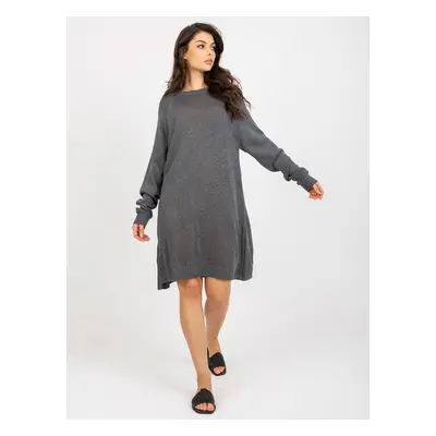 TMAVĚ ŠEDÉ SVETROVÉ OVERSIZE ŠATY BA-SW-9005.36P-DARK GREY