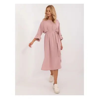 Růžové volné šaty s páskem LK-SK-509694.61-pink