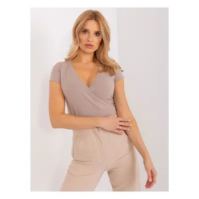 Tmavě béžové tričko výstřihem RV-TS-5636.18-dark beige