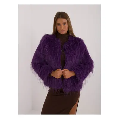 Tmavě fialová chlupatá krátká bunda AT-KR-2359.96P-dark purple