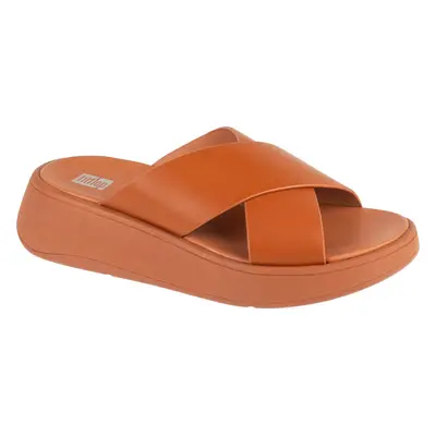 Hnědé pantofle na platformě FitFlop F-Mode Flatform FW5-592