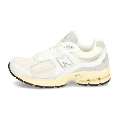 New Balance M2002