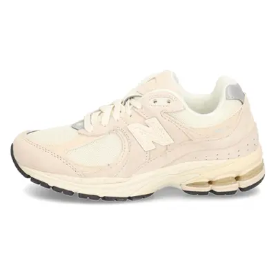 New Balance M2002