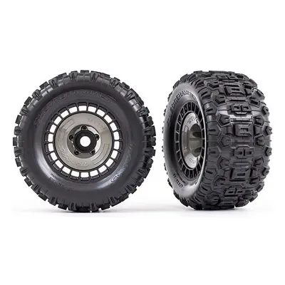 Traxxas kolo 3.8", pneu Sledgehammer, disk černý s šedou poklicí (2)