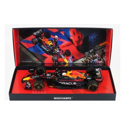 Minichamps Red bull F1 Rb18 Team Oracle Red Bull Racing N 1 1:18, tmavě modrá