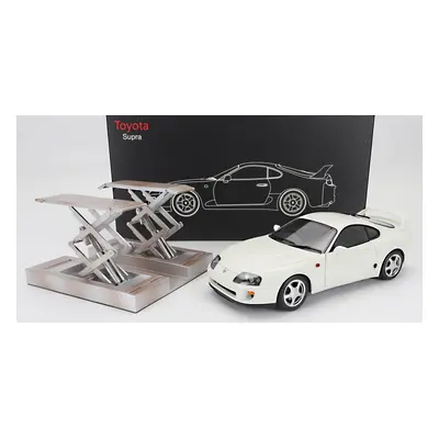 Lcd-model Toyota Supra Mkiv (a80) Coupe 1993 1:18 Bílá