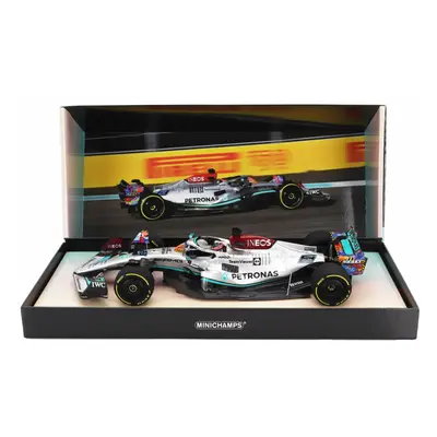 Minichamps Mercedes gp F1 W13e Mercedes-amg Petronas F1 N 63 1:18, stříbrná