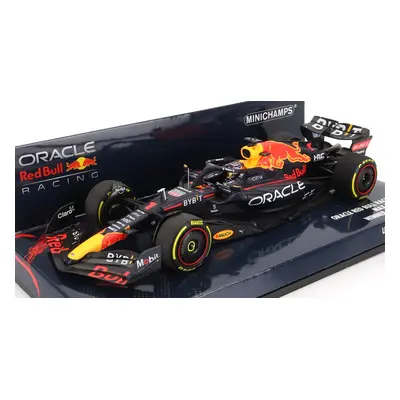 Minichamps Red bull F1 Rb18 Team Oracle Red Bull Racing N 1 1:43, tmavě modrá