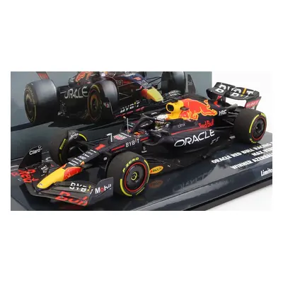 Minichamps Red bull F1 Rb18 Oracle Red Bull Racing N 1 1:43, tmavě modrá