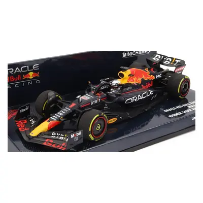 Minichamps Red bull F1 Rb18 Team Oracle Red Bull Racing N 1 1:43, tmavě modrá