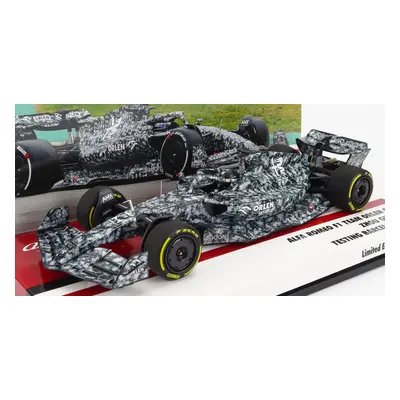 Minichamps Alfa romeo F1 C42 Team Orlen Racing N 24 Test Barcelona 2022 Guanyu Zhou 1:43 Camouf