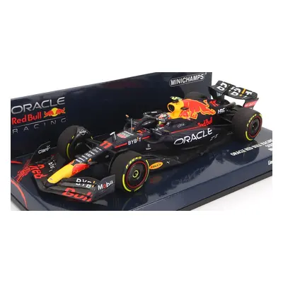 Minichamps Red bull F1 Rb18 Team Oracle Red Bull Racing N 11 1:43, tmavě modrá