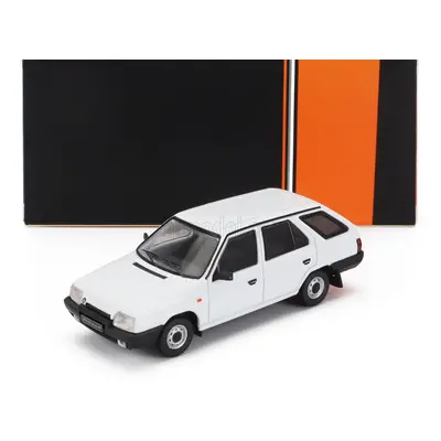 Ixo-models Škoda Forman Sw Station Wagon 1990 1:43 Bílá