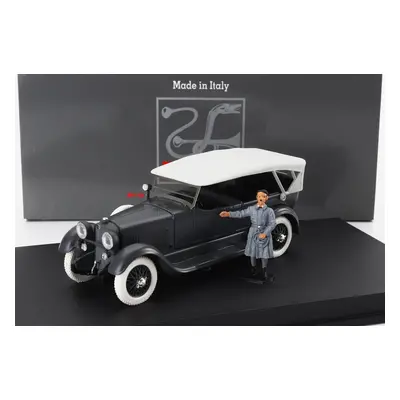 Rio-models Mercedes benz 11/40 Cabriolet Closed 1924 - With Hitler Figure After His Release From