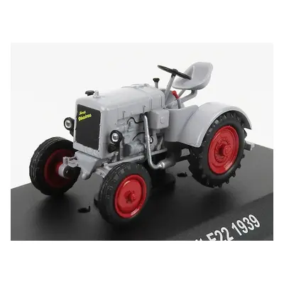 Edicola Fendt F22 Tractor 1939 - Con Vetrina - With Showcase 1:43 Silver