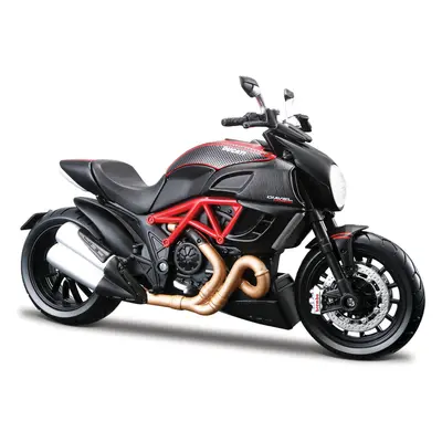 Maisto Ducati Diavel Carbon 1:12 Kit