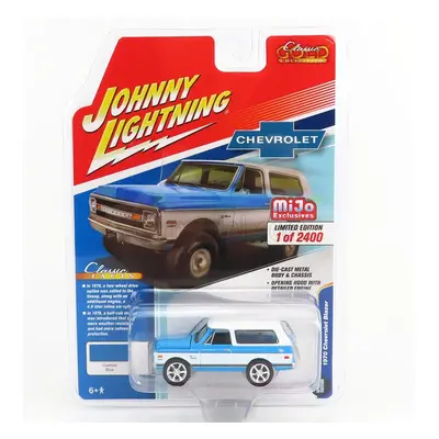 Johnny lightning Chevrolet Blazer Custom 1970 1:64 Bílá Modrá