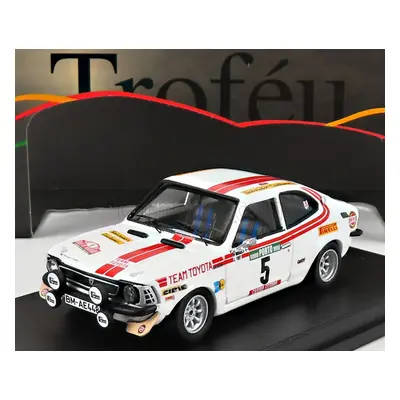 Trofeu Toyota Corolla Levin (night Version) N 5 Rally Portugal 1976 H.mikkola - J.todt 1:43 Bílá