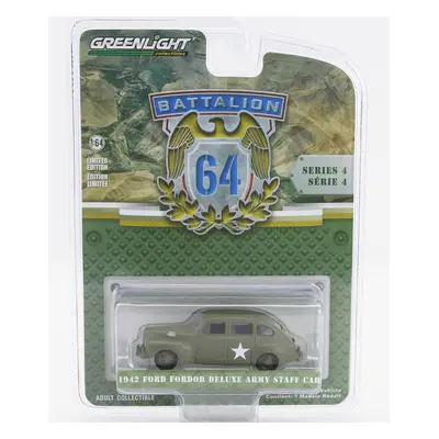 Greenlight Ford usa Deluxe Army Staff Car 1942 1:64 Vojenská Zelená