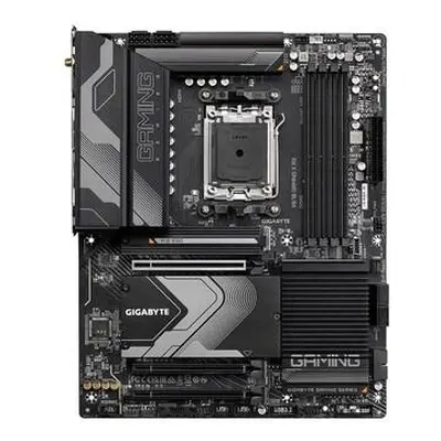 GIGABYTE X670 GAMING X AX / AMD X670 / AM5 / 4x DDR5 DIMM / 4x M.2 / HDMI / USB-C / WiFi / ATX, 