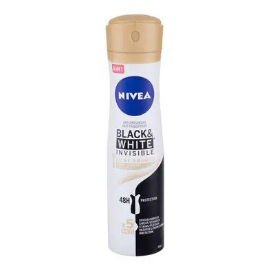 Nivea Antiperspirant ve spreji Black & White (Invisible Silky Smooth) 150 ml