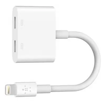 Belkin adaptér se dvěma lightning konektory pro nabíjení a poslech hudby současně pro Apple iPho