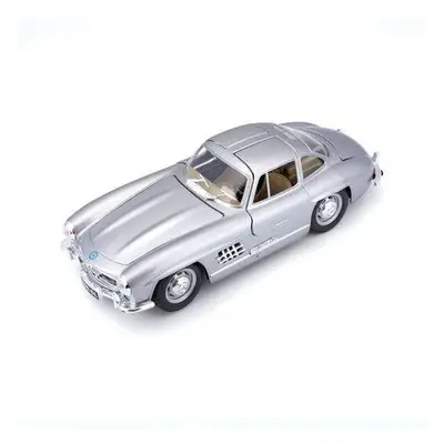 Bburago 1:24 Mercedes Benz 300SL Silver