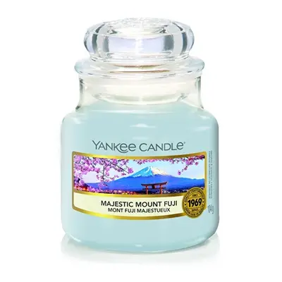 Aromatická svíčka Classic malá Majestic Mount Fuji Yankee Candle - 104 g