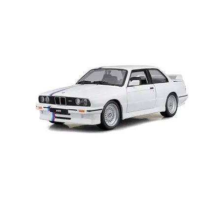 Bburago 1:24 Plus BMW 3 Series M3 1988 White