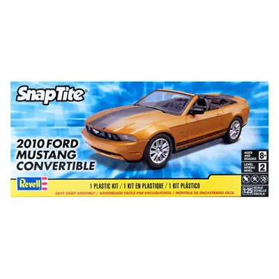 Snap Kit MONOGRAM auto 1963 - 2010 Ford Mustang Convertible (1:25)