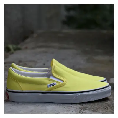 Vans UA Classic Slip-On (NEON) LEMON TONIC/TR WHT Dámské boty VN0A4U38WT71