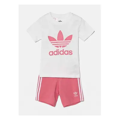 Dětská bavlněná souprava adidas Originals SHORT TEE SET růžová barva, 96044540