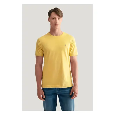 TRIČKO GANT REG SHIELD SS T-SHIRT PARCHMENT YELLOW 84605849