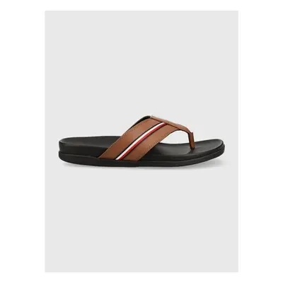 Žabky Tommy Hilfiger HILFIGER LEATHER TOE POST SANDAL pánské, hnědá 80427462