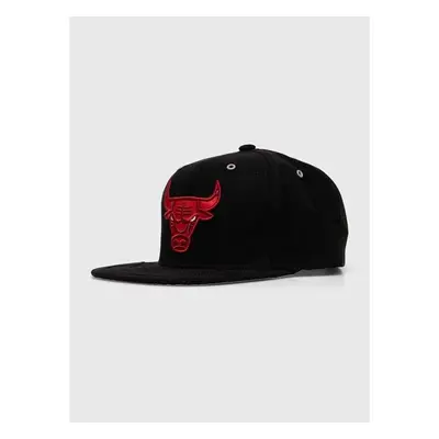 Kšiltovka Mitchell&Ness NBA CHICAGO BULLS černá barva, s aplikací 90024138