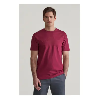 TRIČKO GANT REG TONAL SHIELD SS T-SHIRT RICH WINE 98529782