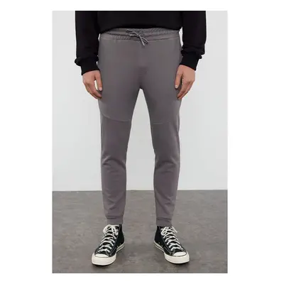 Trendyol Smoked Regular Cut Sweatpants with Stitching Detail 100270024